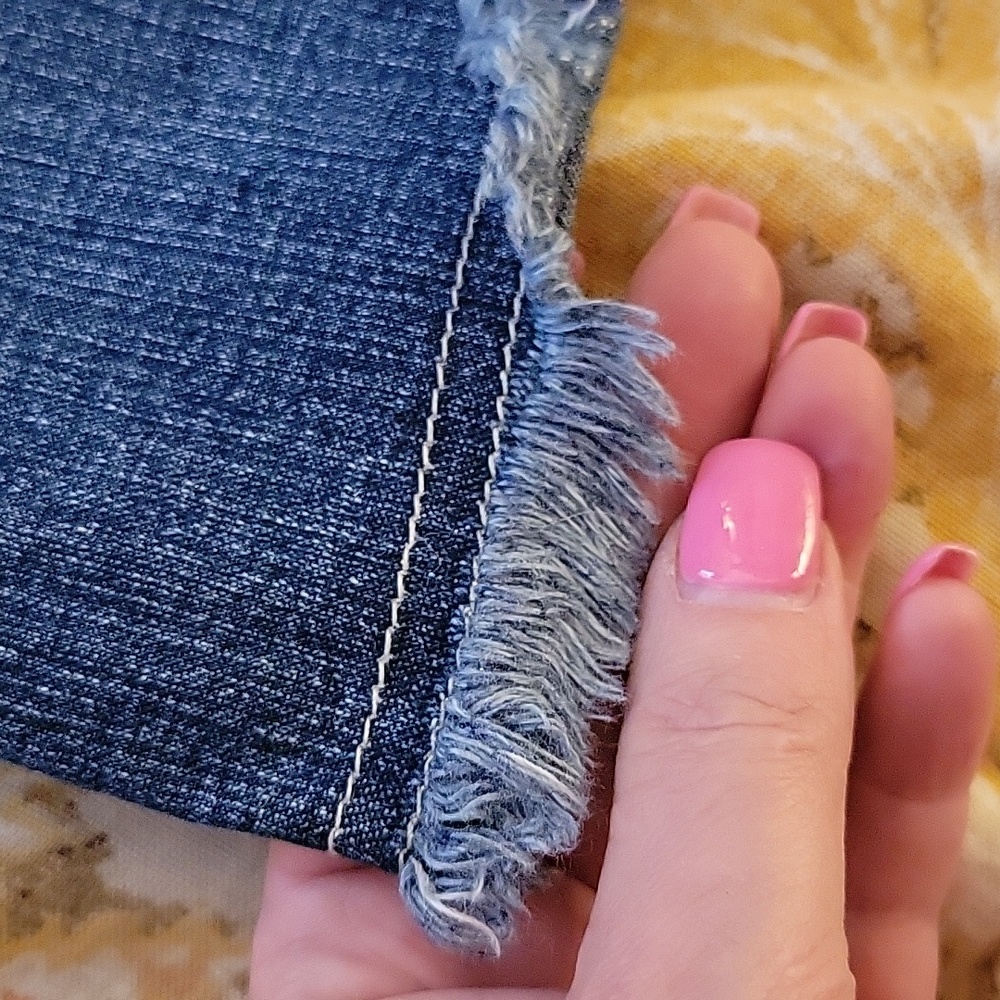 BUTTON-FLY Stretch Denim Skirt - Picture 11 of 11